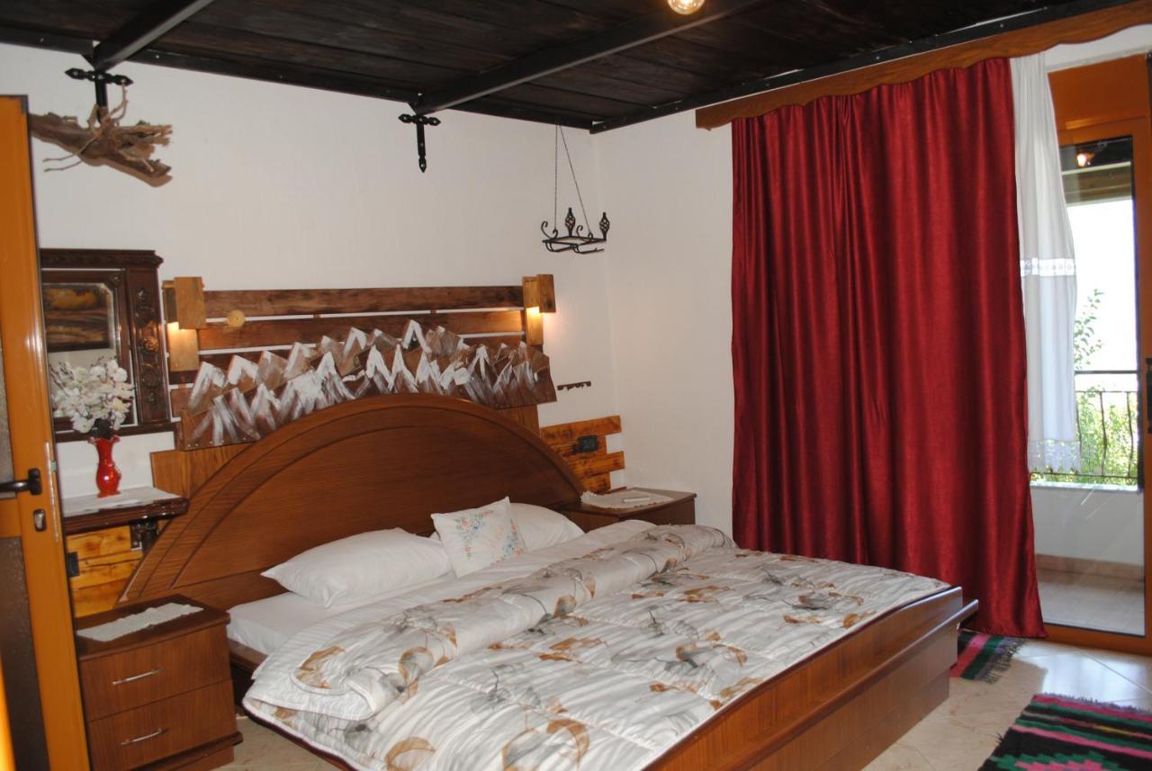 Guesthouse Mele Gjirokastër Extérieur photo