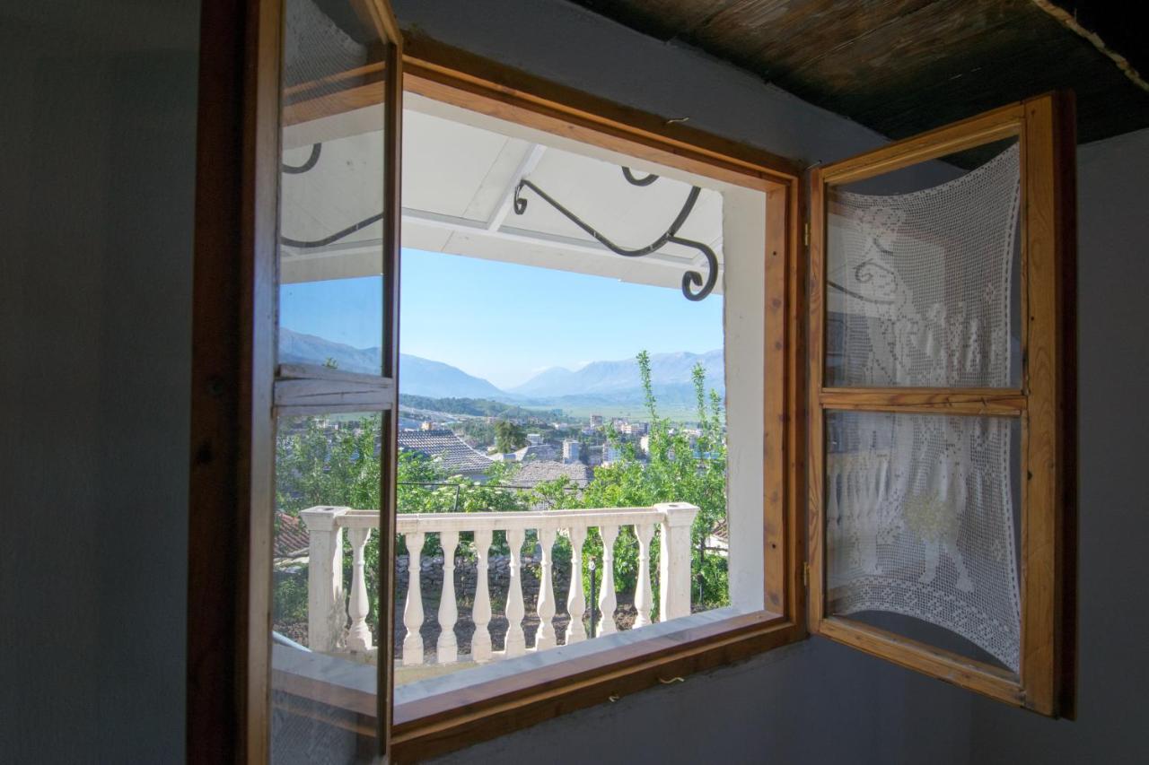 Guesthouse Mele Gjirokastër Extérieur photo