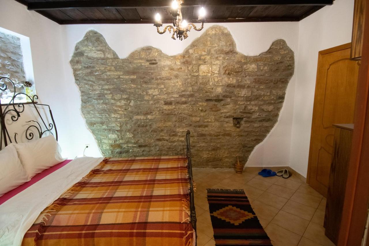 Guesthouse Mele Gjirokastër Extérieur photo