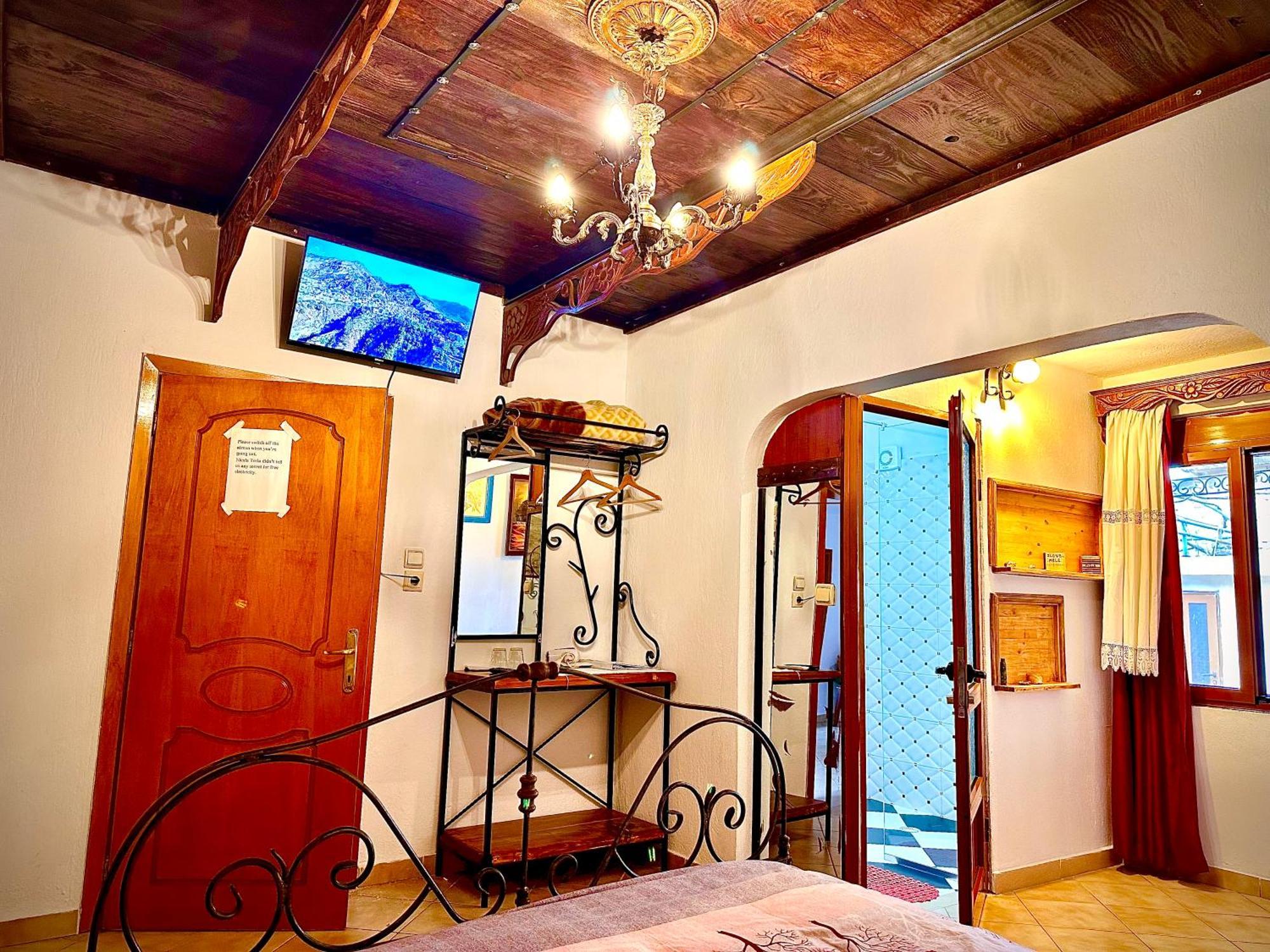 Guesthouse Mele Gjirokastër Extérieur photo
