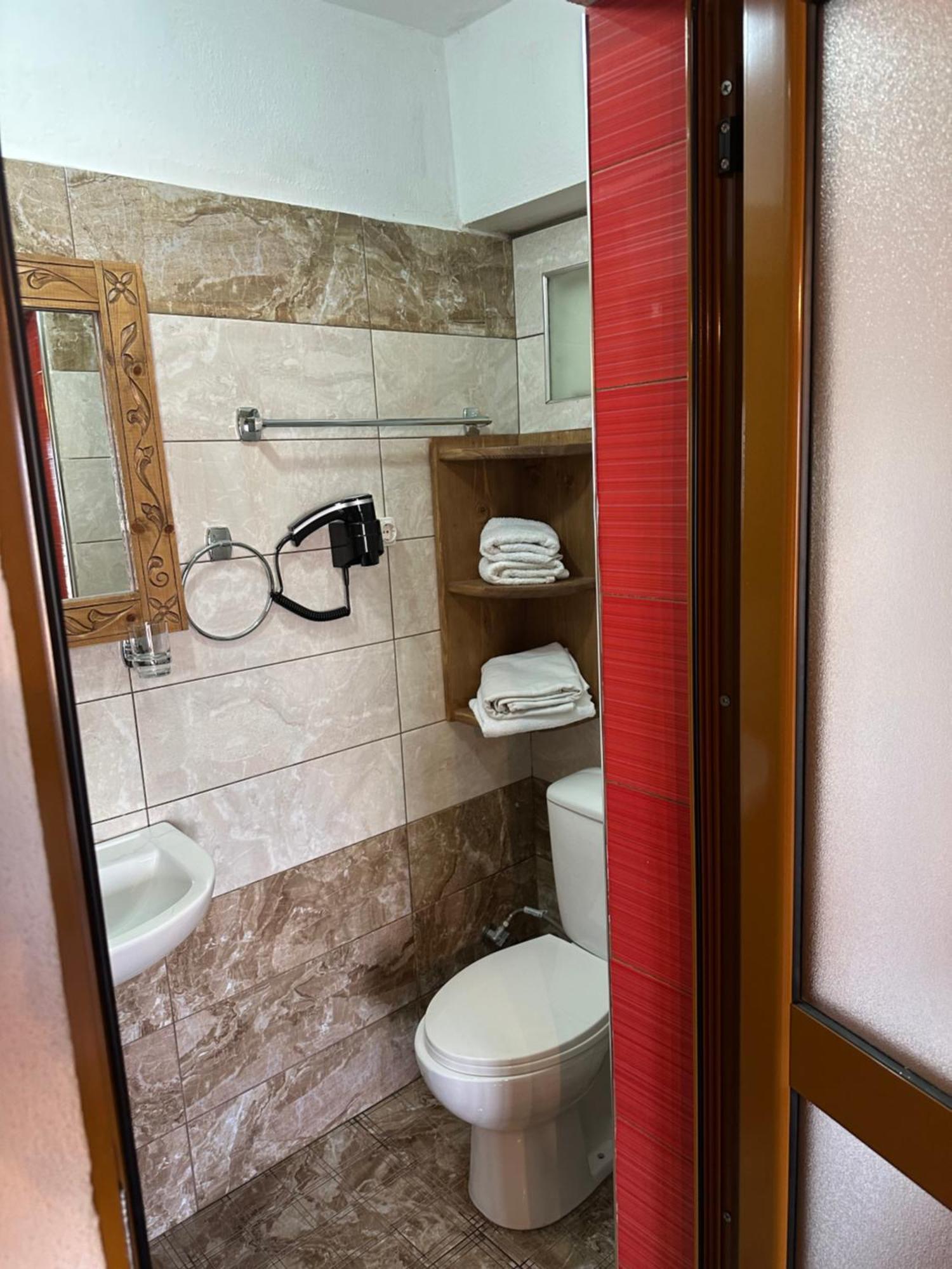 Guesthouse Mele Gjirokastër Extérieur photo