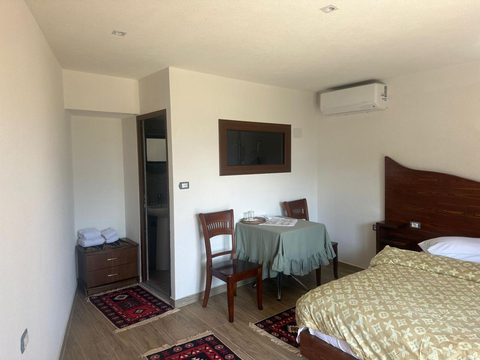 Guesthouse Mele Gjirokastër Extérieur photo