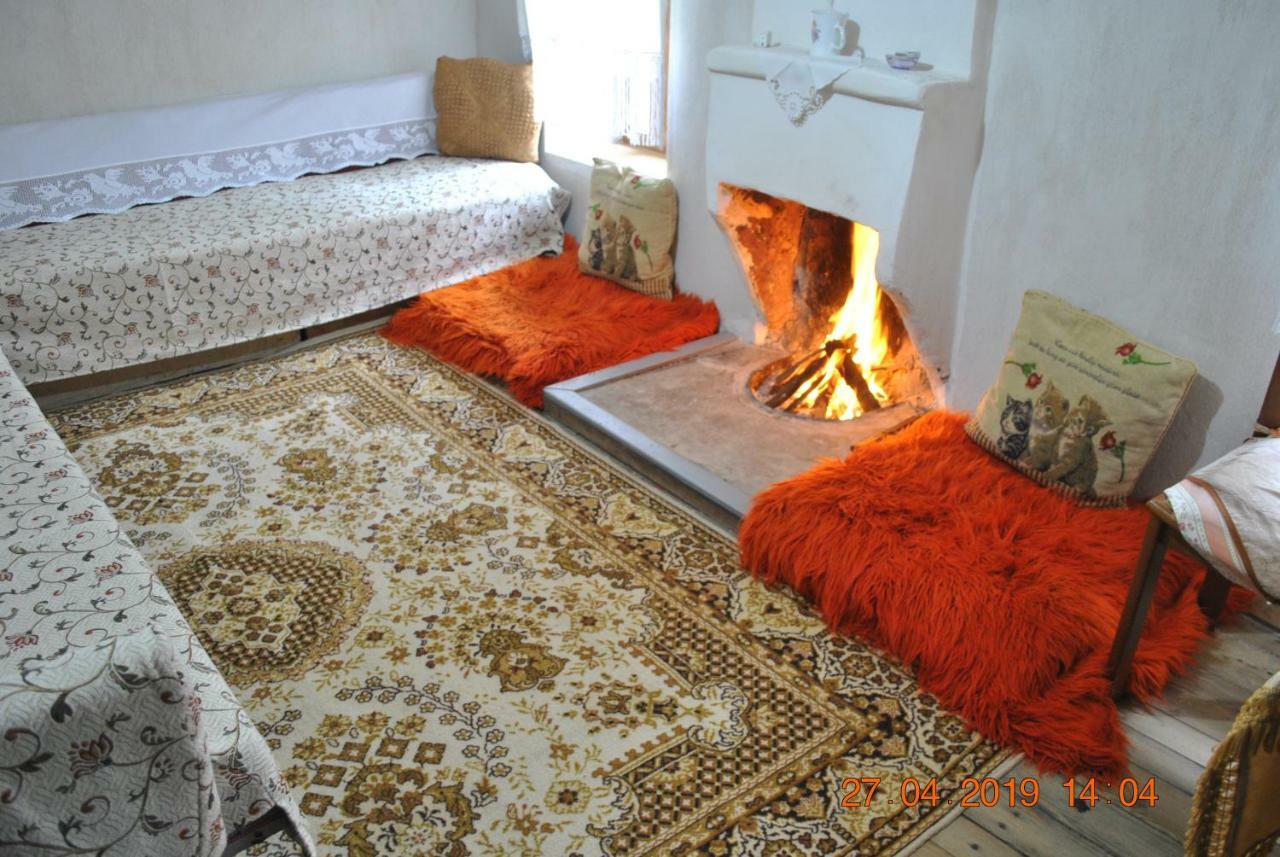 Guesthouse Mele Gjirokastër Extérieur photo