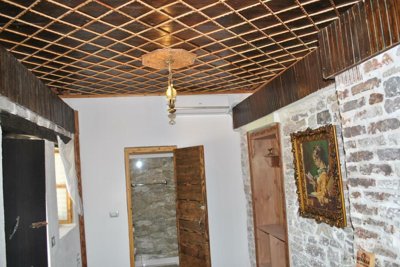 Guesthouse Mele Gjirokastër Extérieur photo